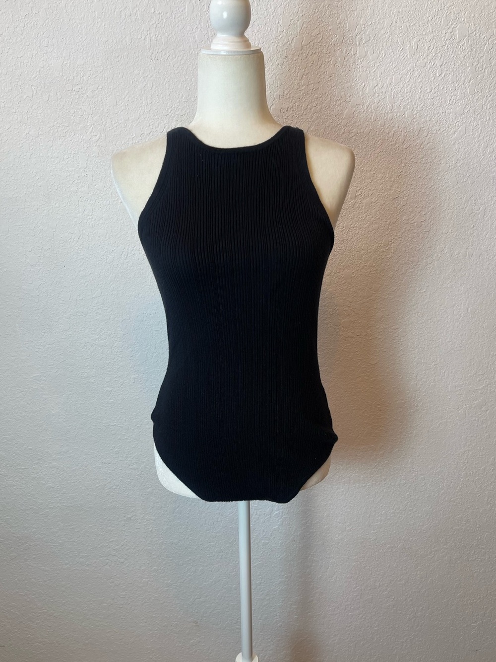 Abercrombie & Fitch high-neck ribbed sleeveless bodysuit size L